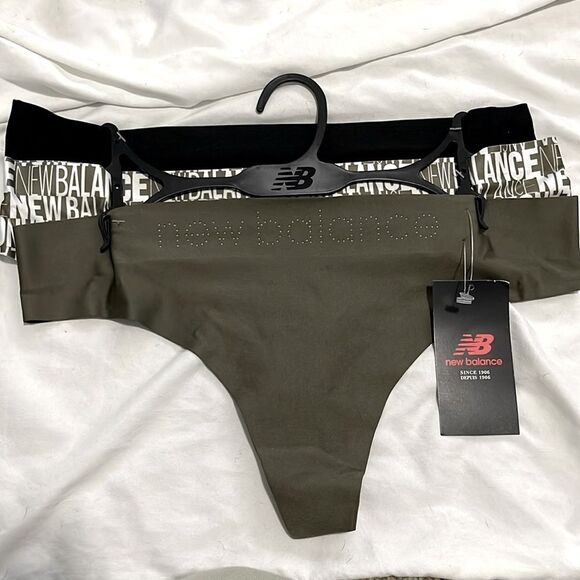 NWT- New Balance - XL. 3 pack seamless thong - Picture 1 of 6